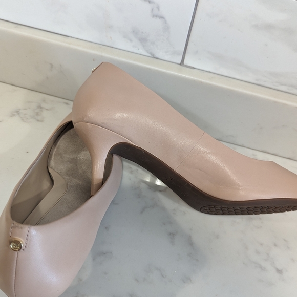 Cole Haan Women's The Go to Park Pumps - Picture 7 of 9